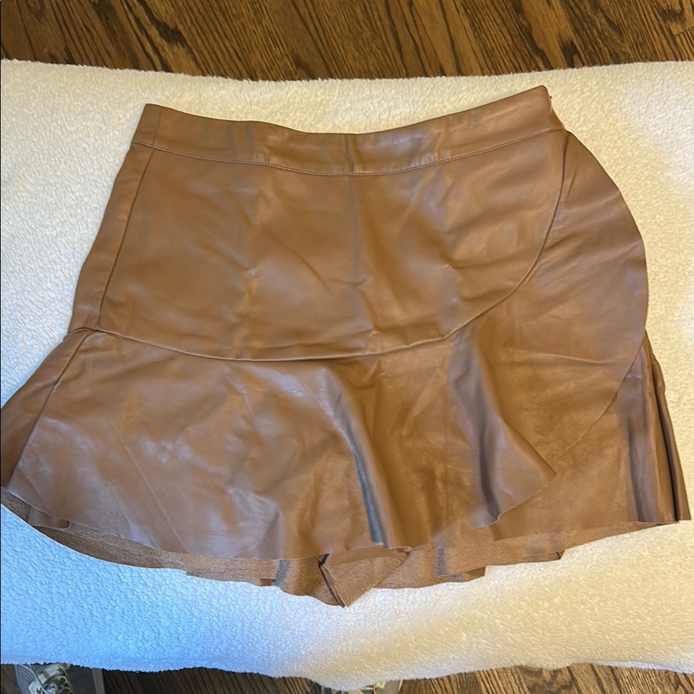Vestique Tan Skorts High-Waisted Flouncy Design